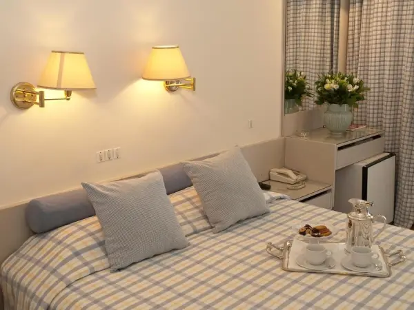 The Park Hotel Piraeus 10